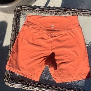 Buffbunny legacy canyon rust shorts size medium